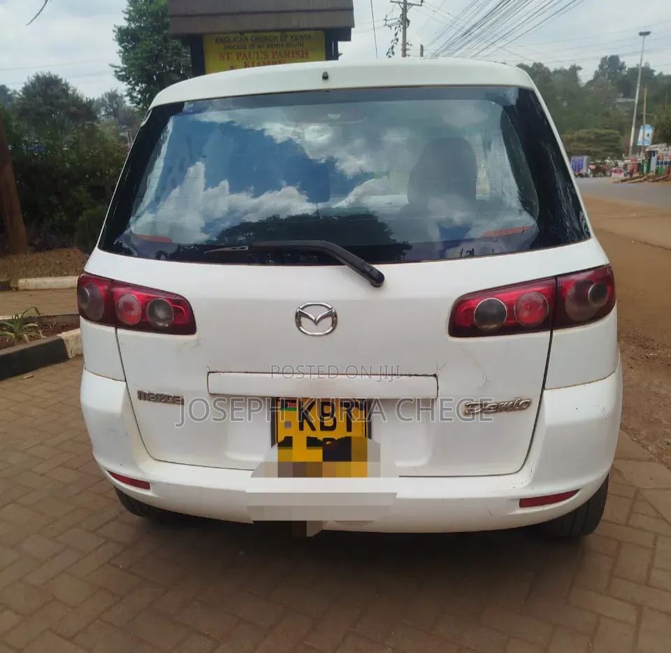 Mazda Demio 2004 White