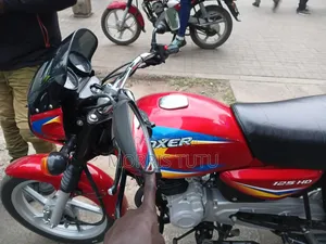 Bajaj Boxer 125 2025 Red