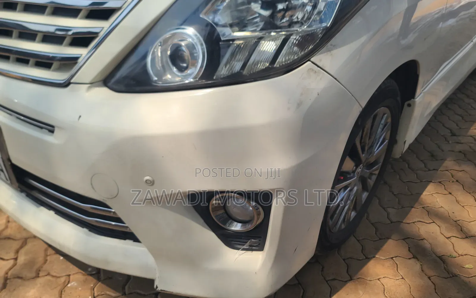 Toyota Alphard 2014 White