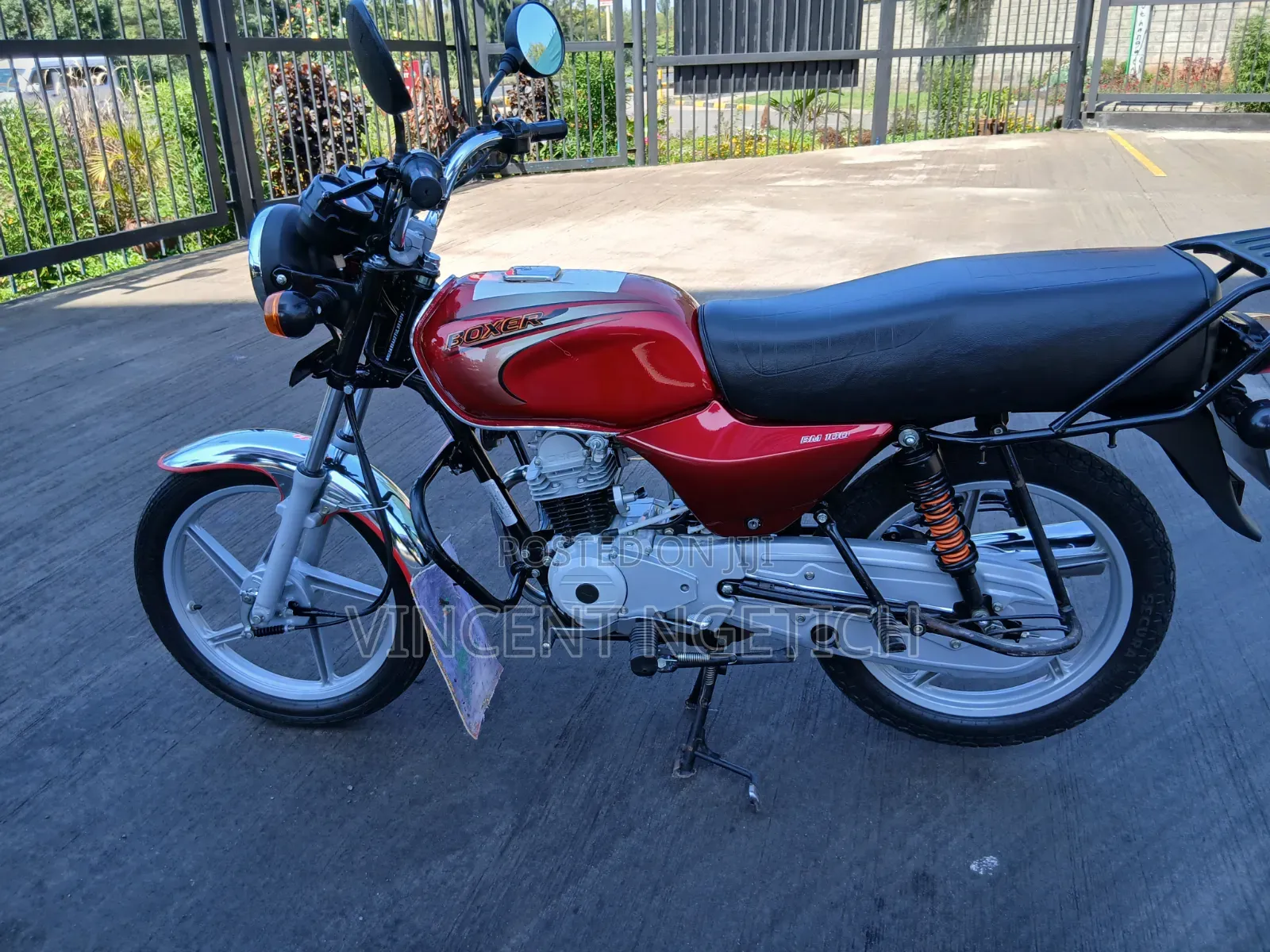 Bajaj Boxer 100 2024 Red