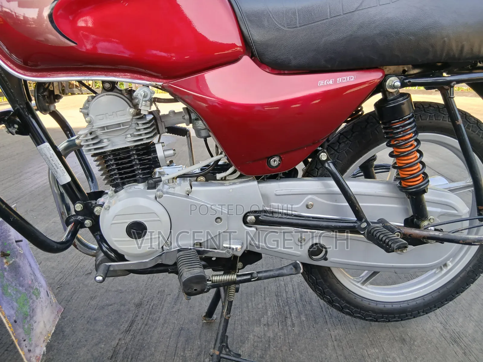 Bajaj Boxer 100 2024 Red
