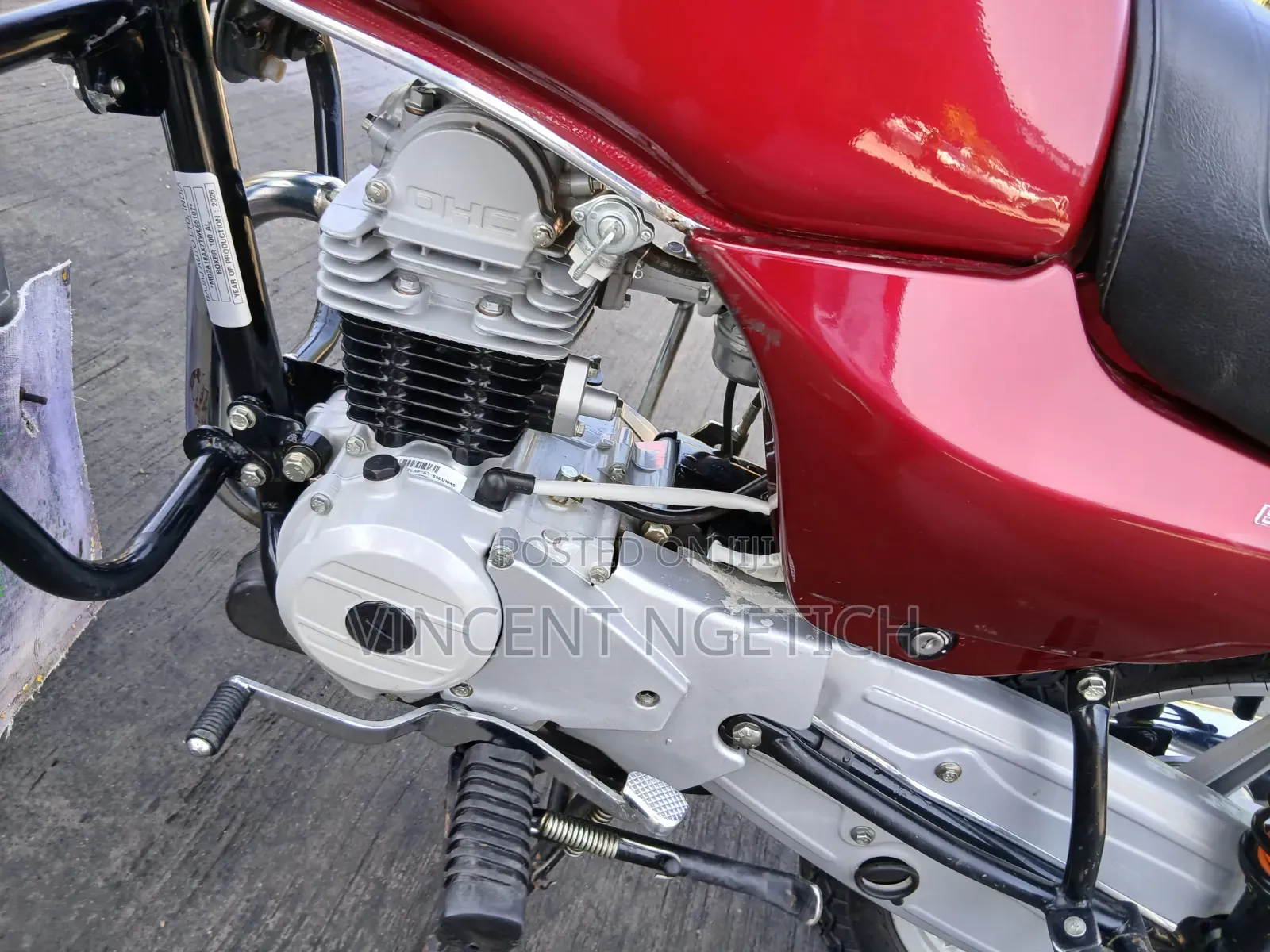 Bajaj Boxer 100 2024 Red