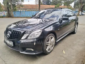 Mercedes-Benz E250 2011 Black