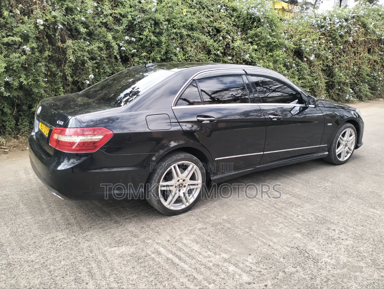 Mercedes-Benz E250 2011 Black