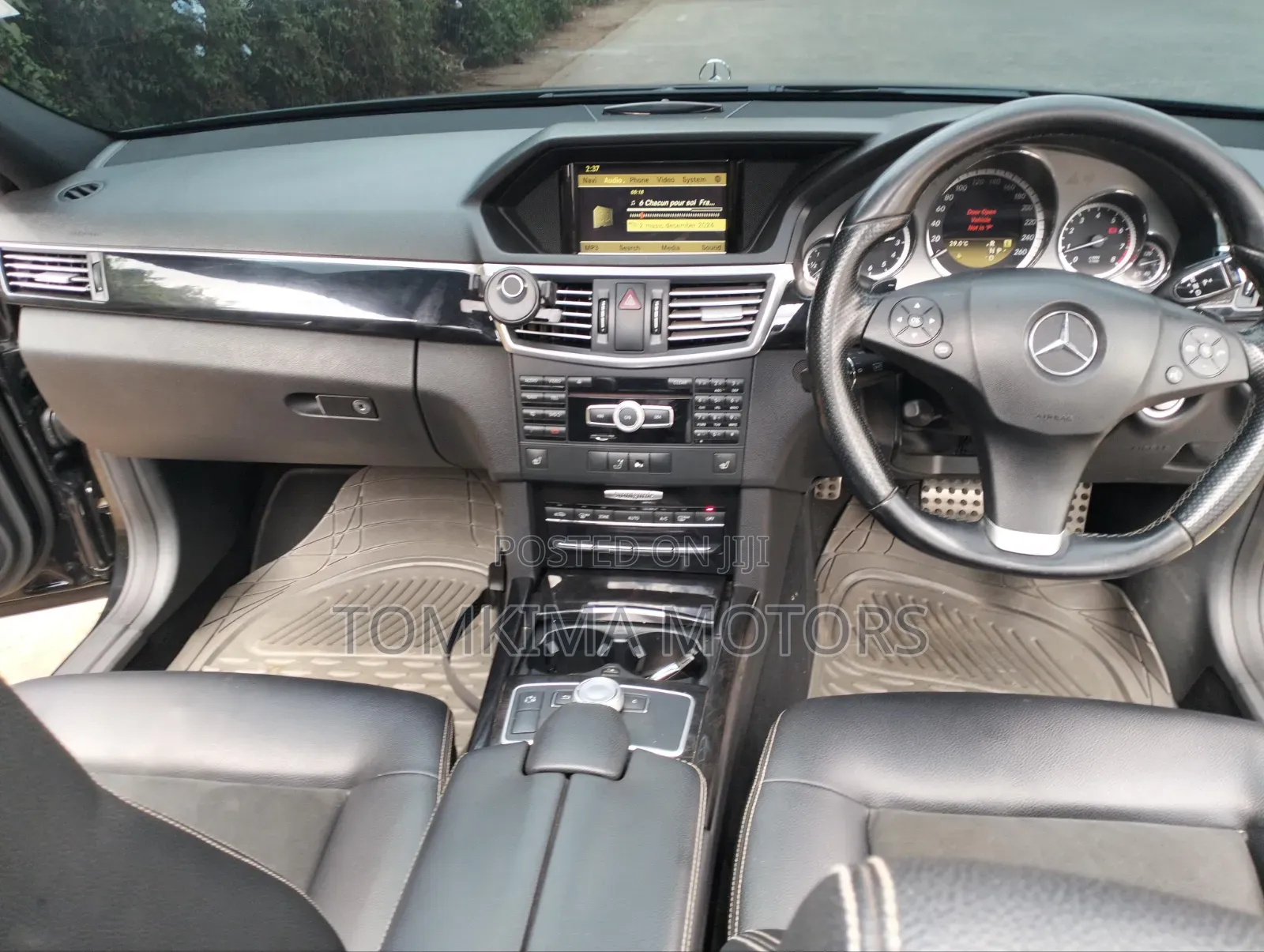 Mercedes-Benz E250 2011 Black