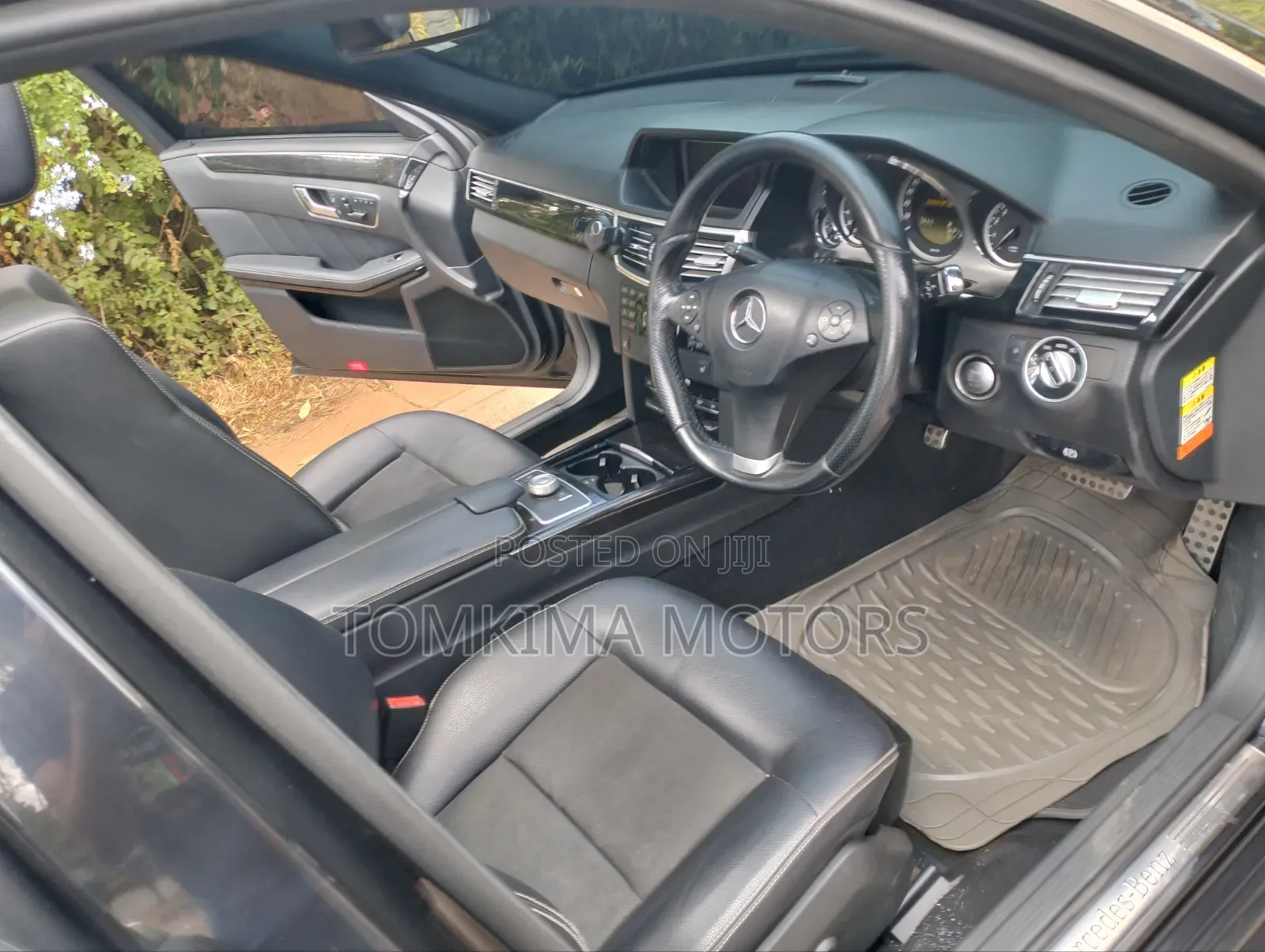 Mercedes-Benz E250 2011 Black