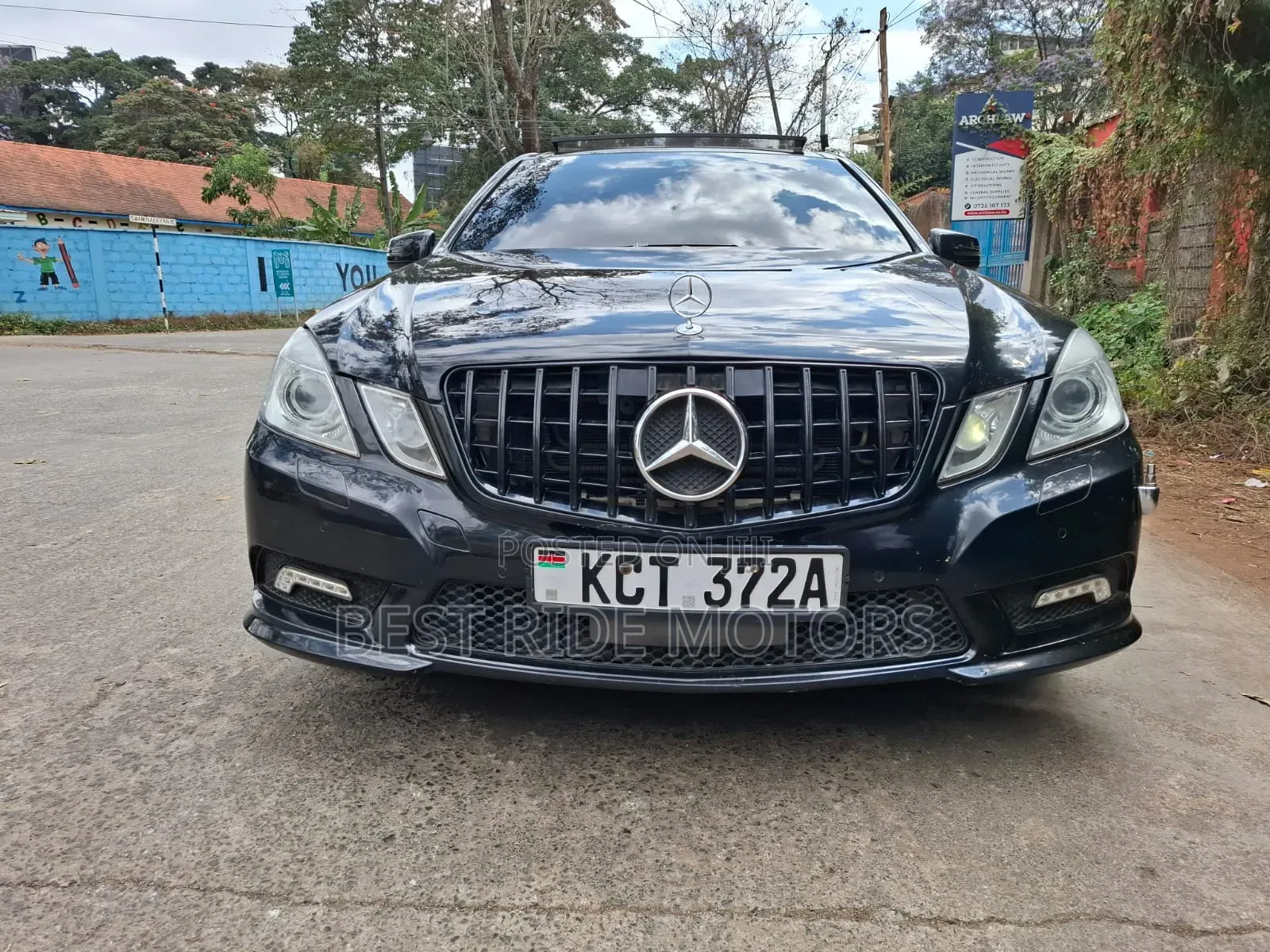 Mercedes-Benz E250 2011 Black