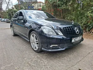 Mercedes-Benz E250 2011 Black