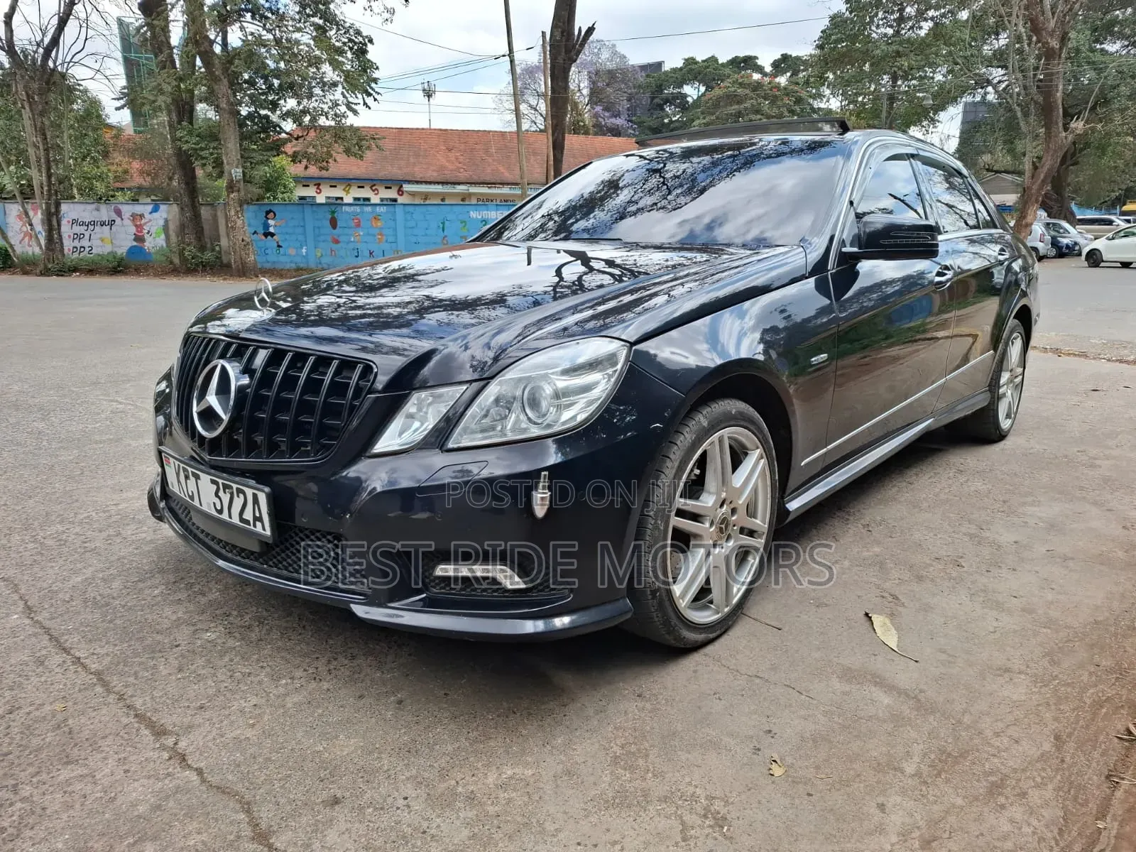 Mercedes-Benz E250 2011 Black