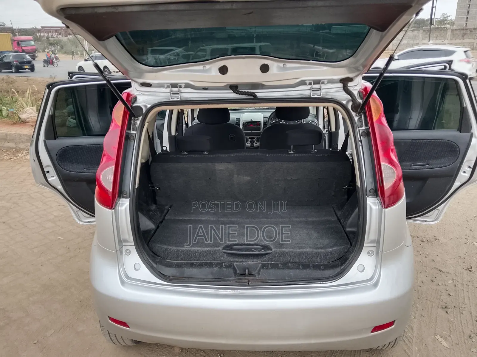 Nissan Note 2010 Silver