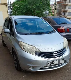 Nissan Note 2014 Silver