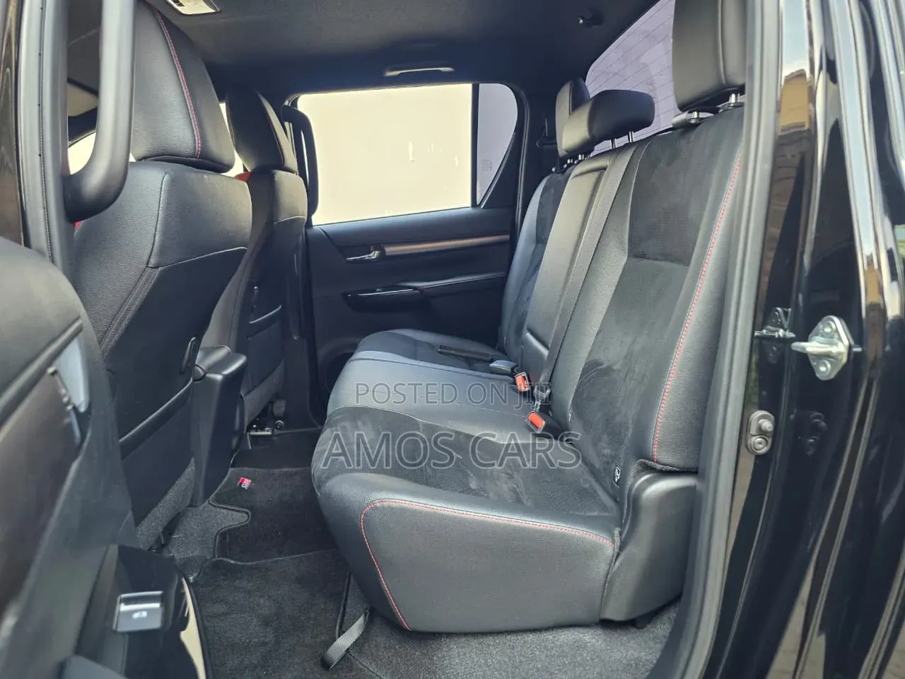 Toyota Hilux 2022 Black