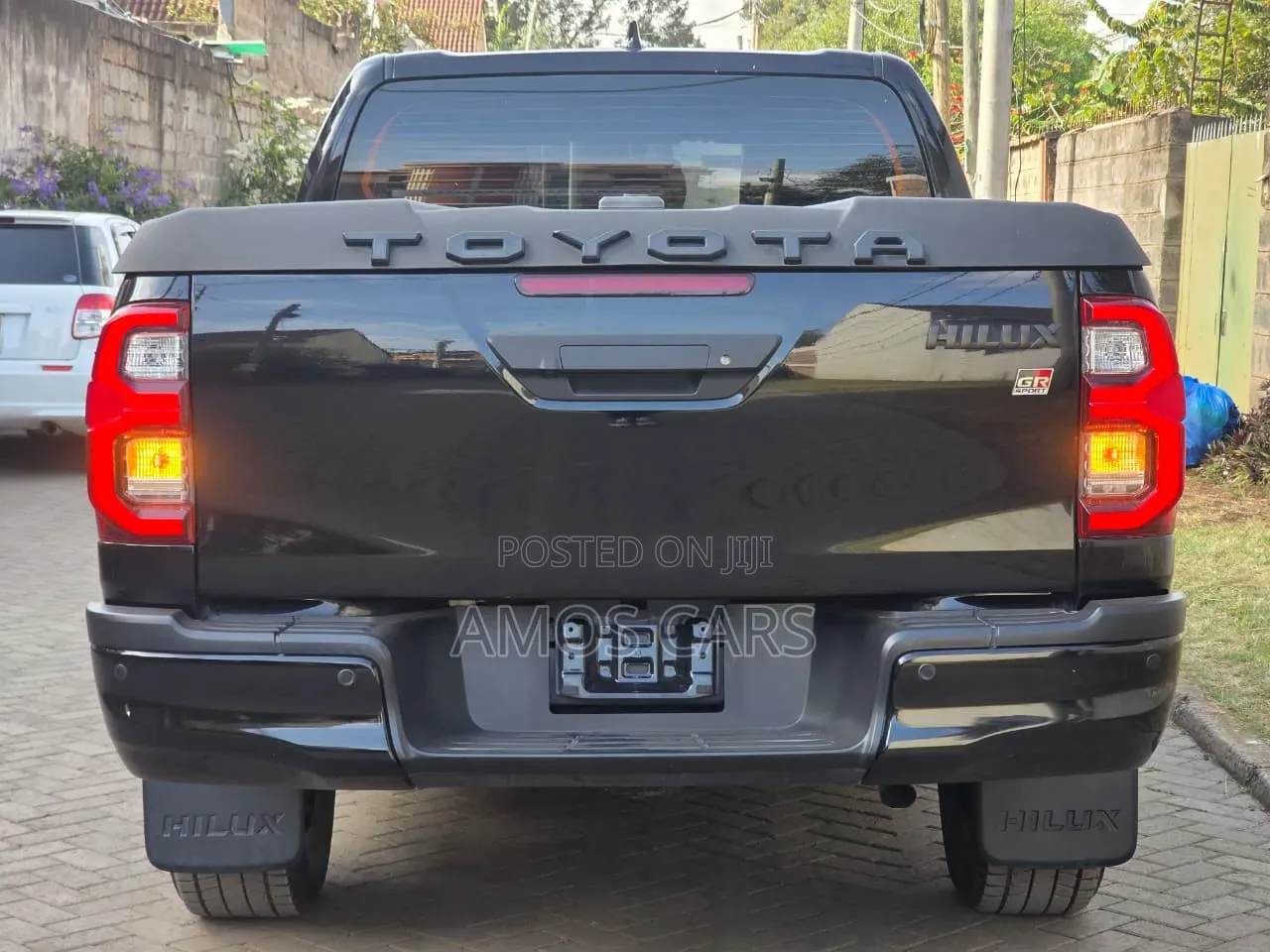 Toyota Hilux 2022 Black