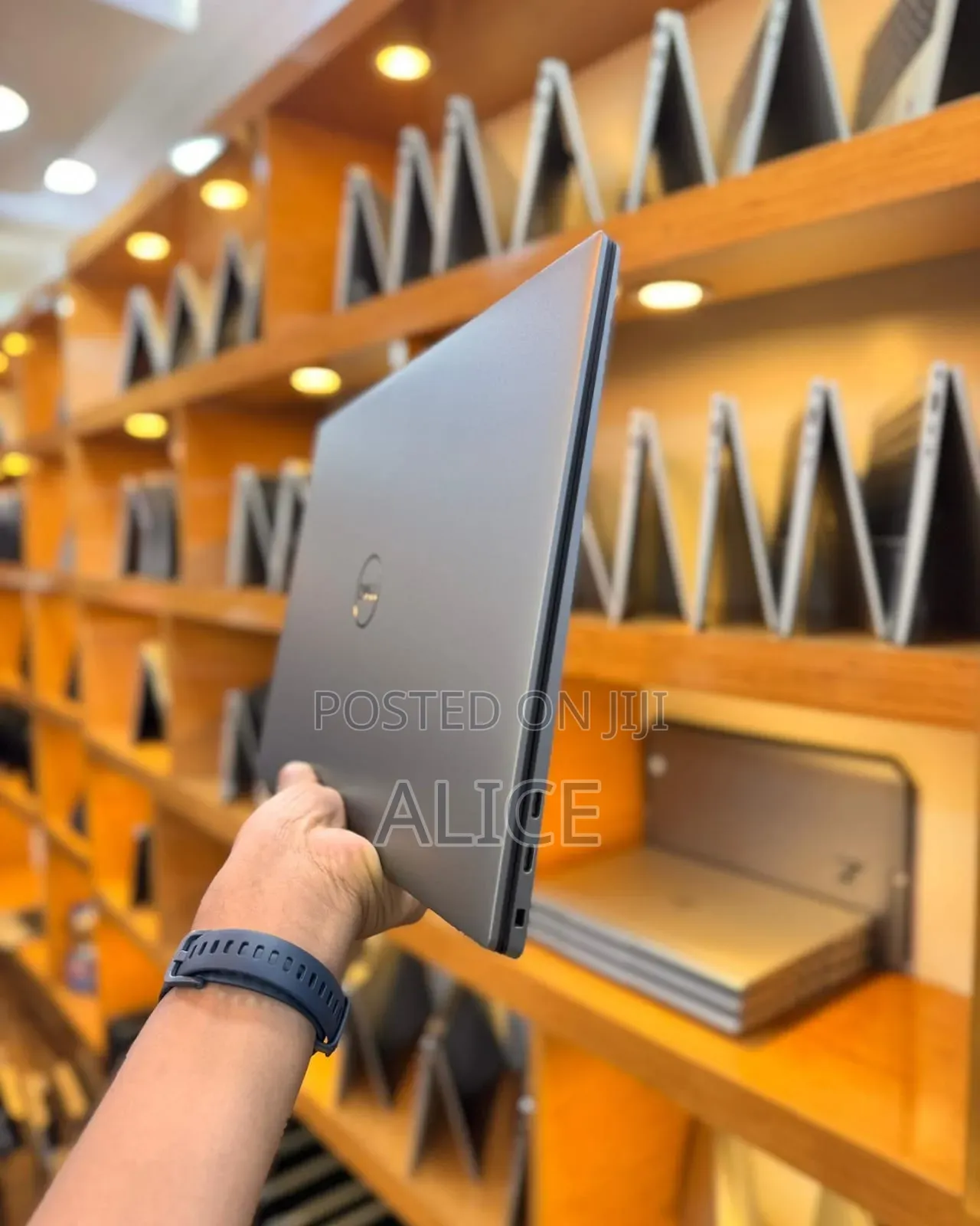 New Laptop Dell XPS 15 9510 16GB Intel Core i7 SSD 512GB