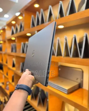 New Laptop Dell XPS 15 9510 16GB Intel Core i7 SSD 512GB