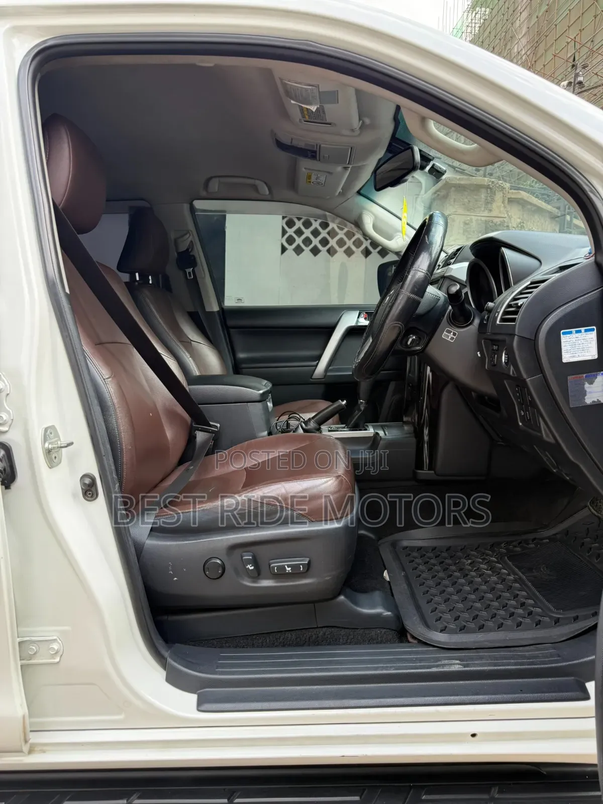 Toyota Land Cruiser Prado 2.8 2017 White