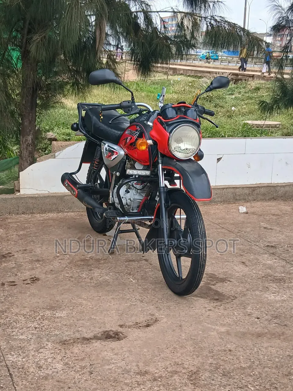 Bajaj Boxer 125 2022 Red