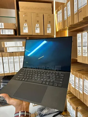 New Laptop Dell XPS 15 9510 16GB Intel Core i7 SSD 512GB