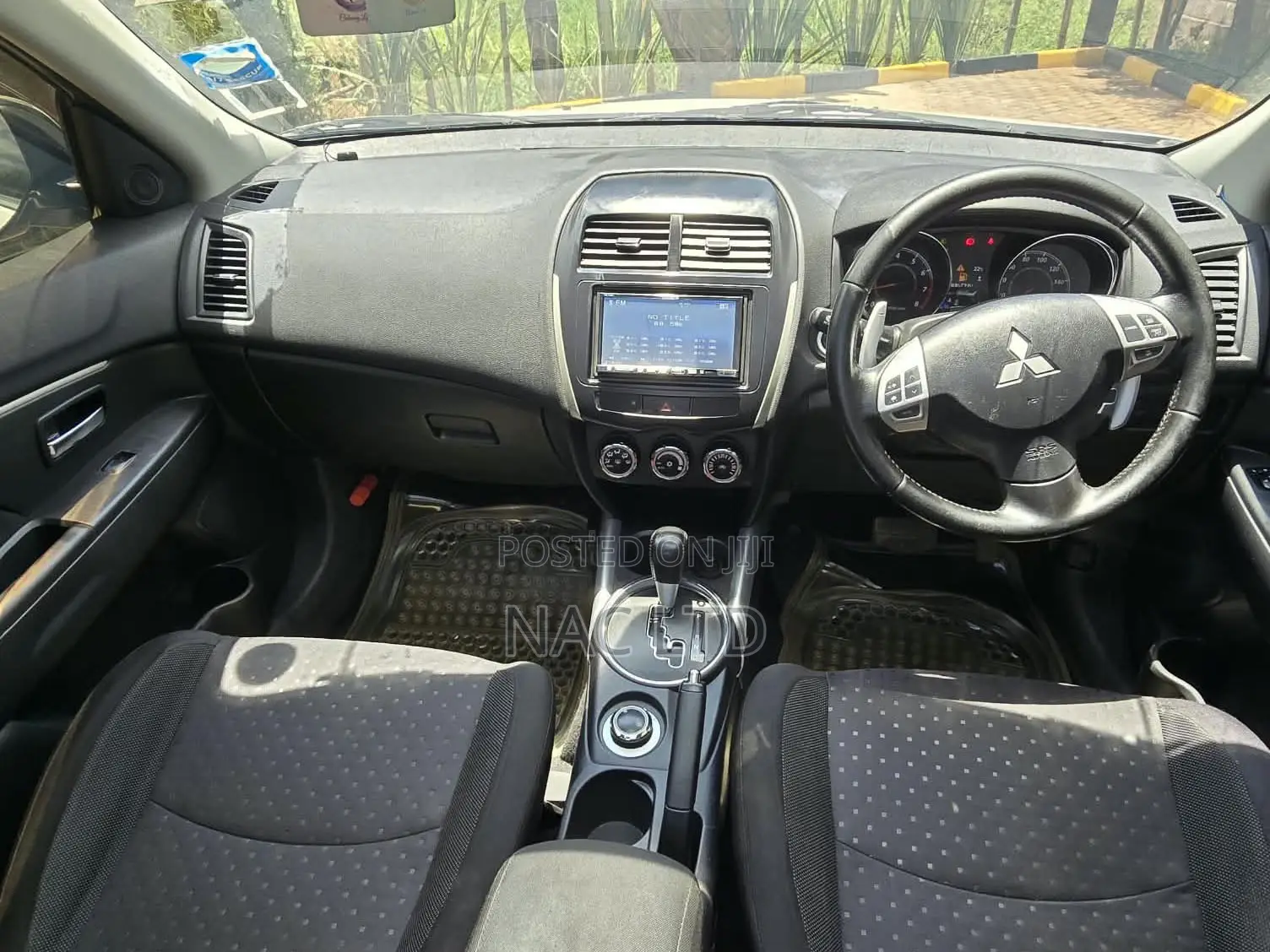 Mitsubishi RVR 2013 White