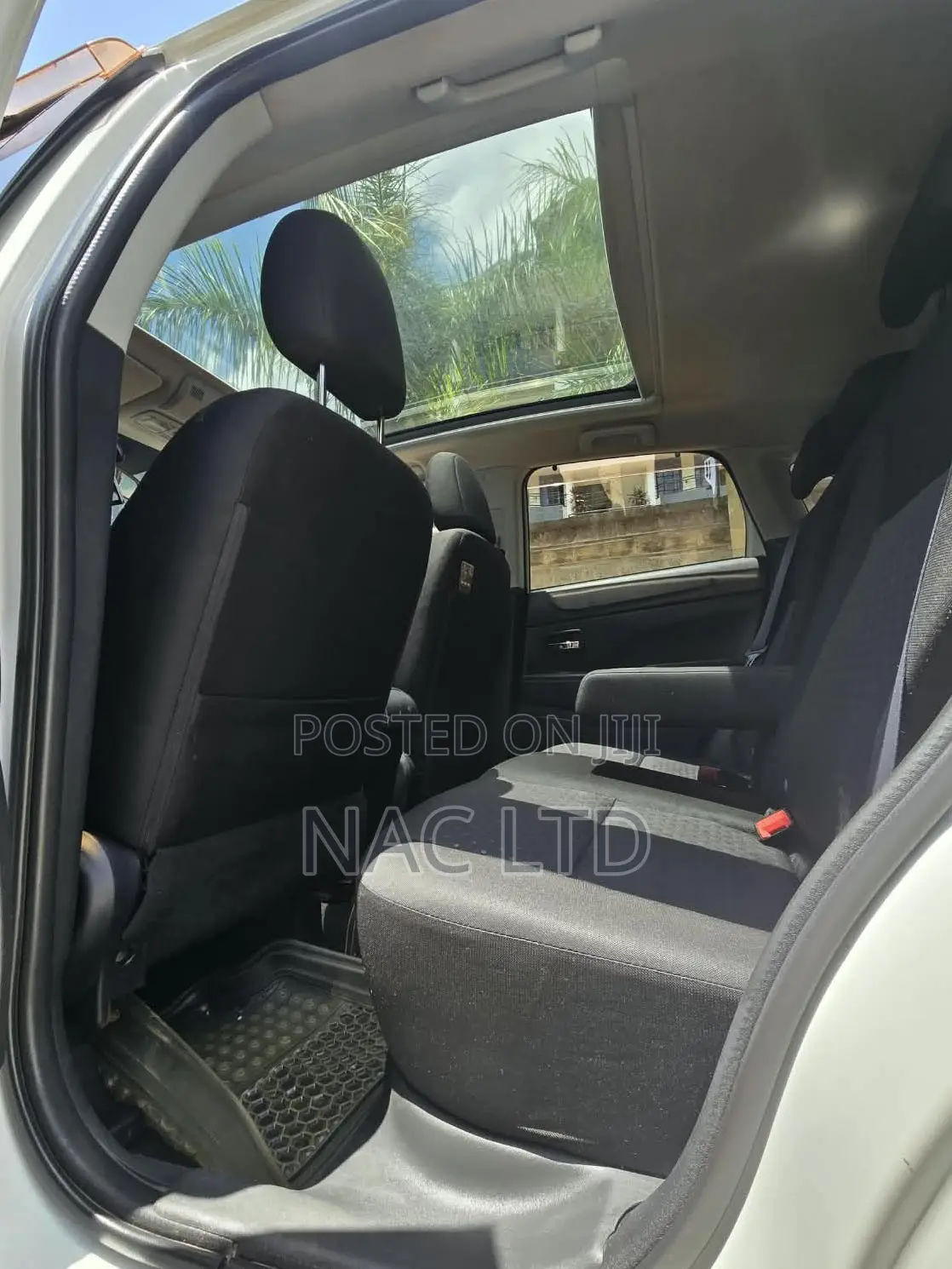 Mitsubishi RVR 2013 White