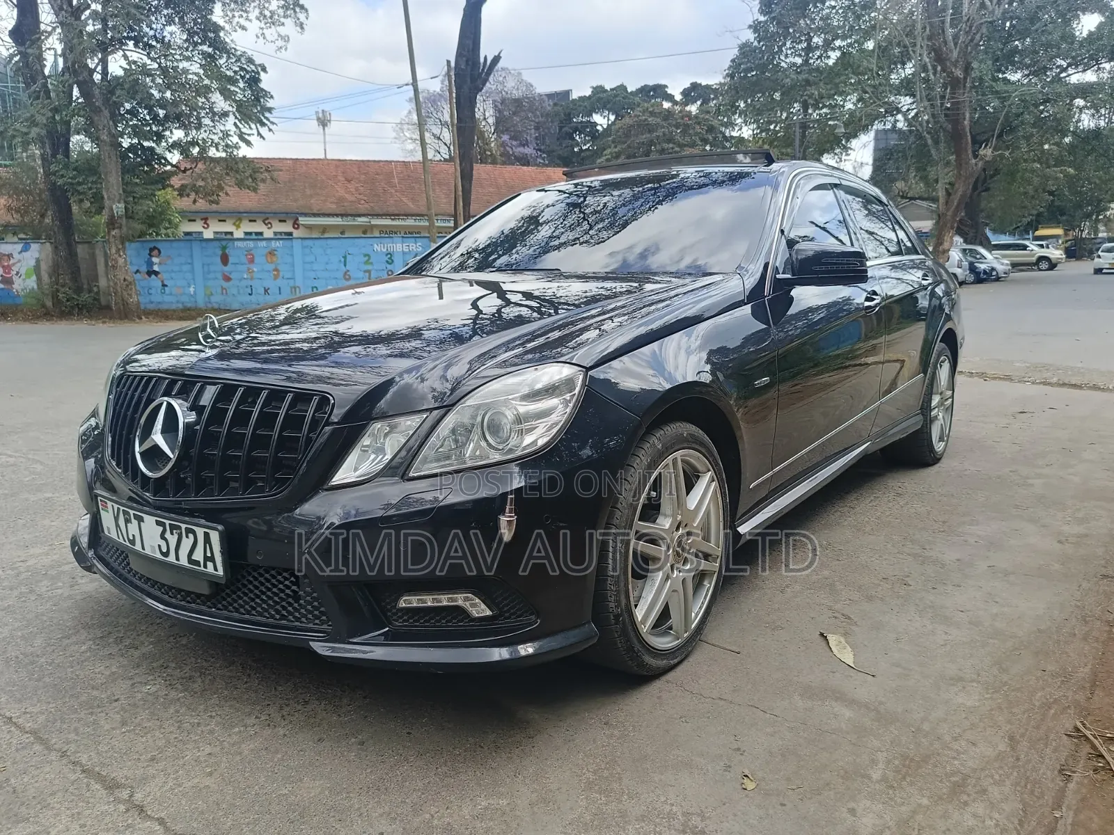 Mercedes-Benz E250 2011 Black