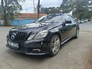 Mercedes-Benz E250 2011 Black