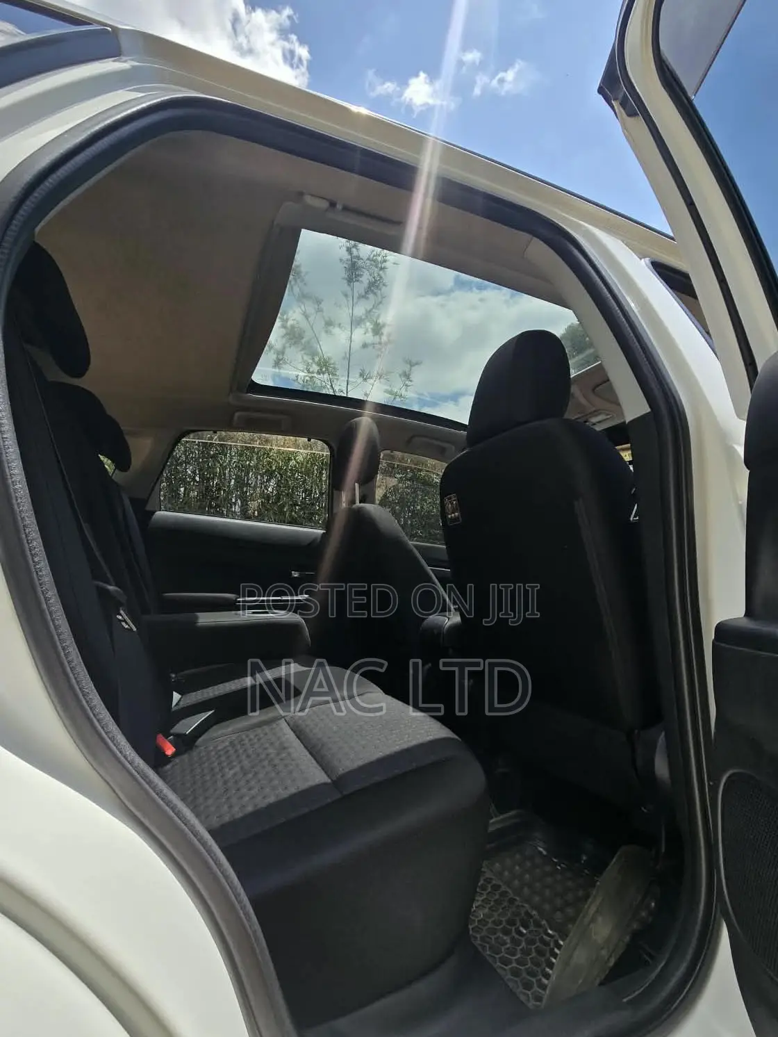 Mitsubishi RVR 2013 White