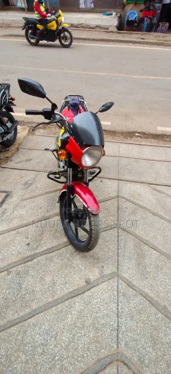 Bajaj Boxer 150 UG 2024 Black