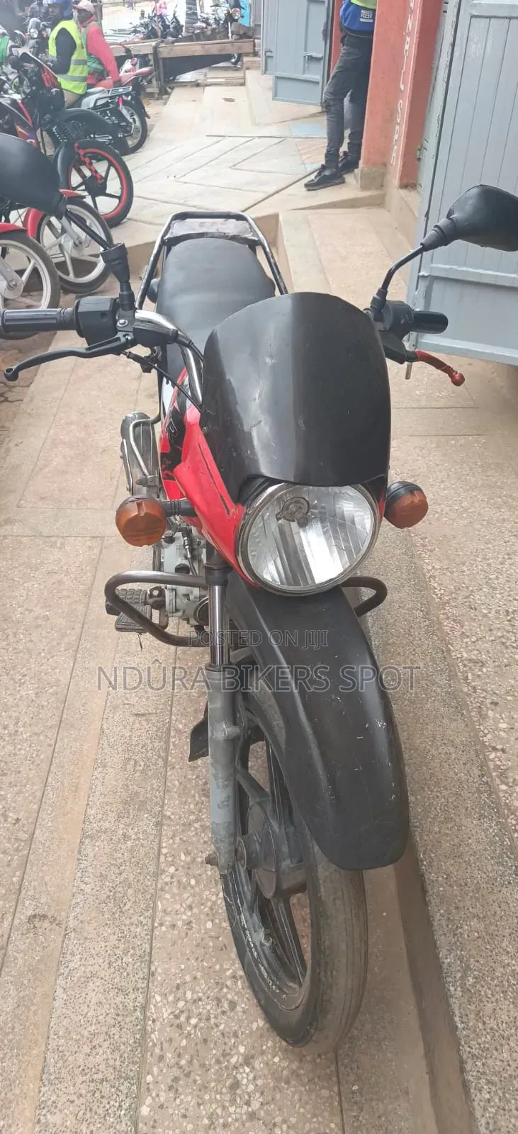 Bajaj Boxer 150 UG 2024 Red