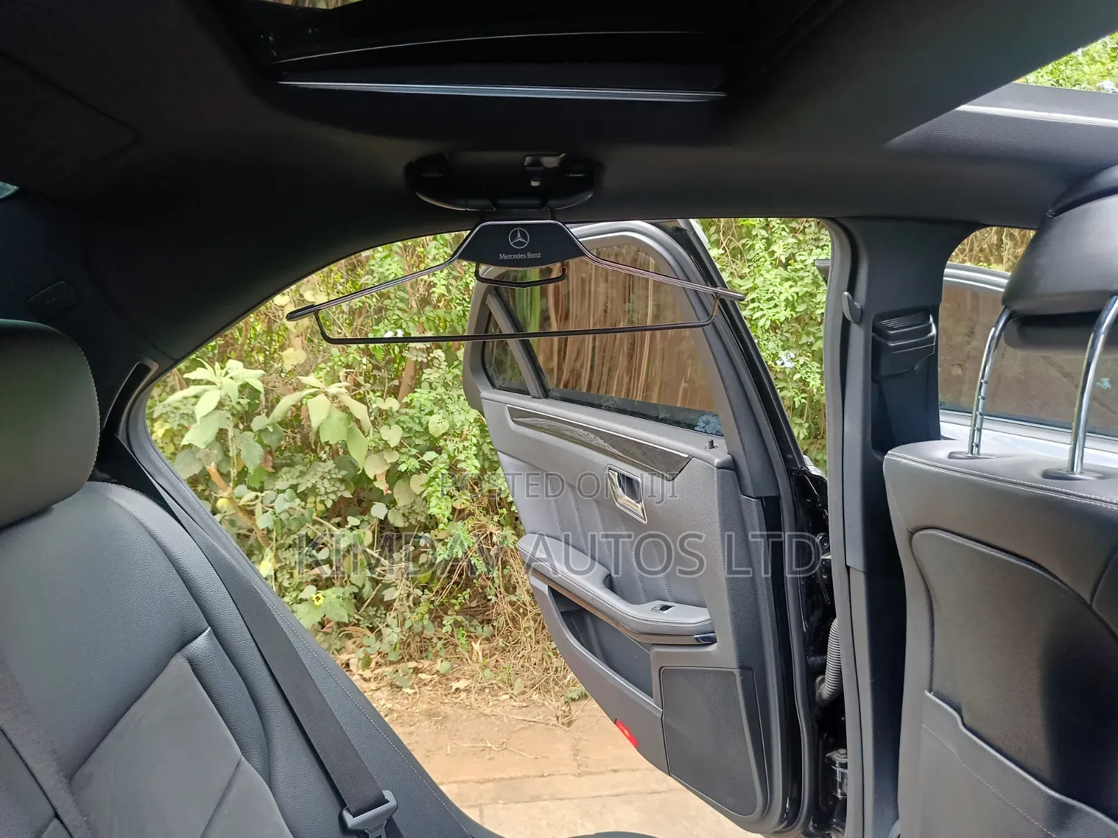 Mercedes-Benz E250 2011 Black