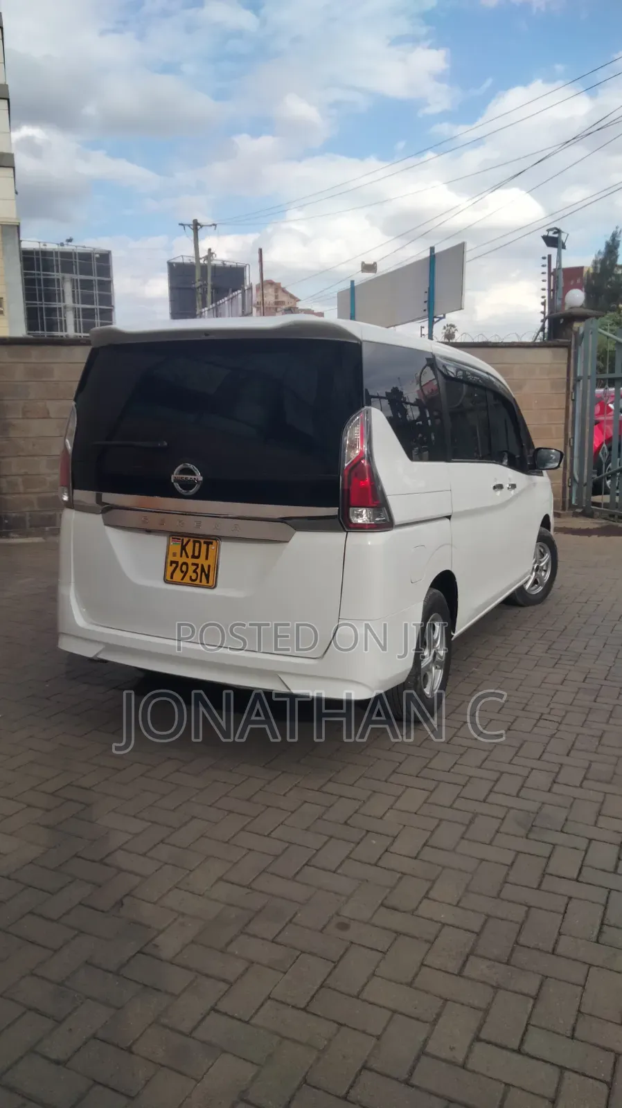 Nissan Serena 2016 White