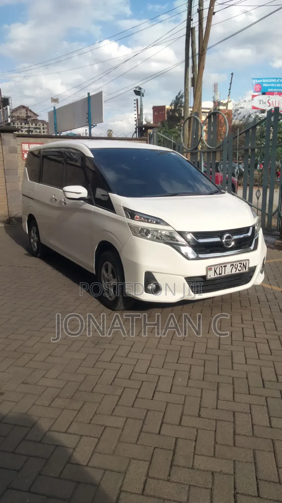 Nissan Serena 2016 White