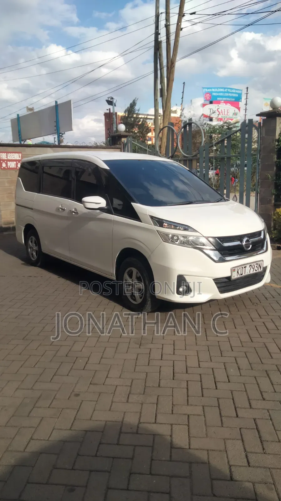 Nissan Serena 2016 White