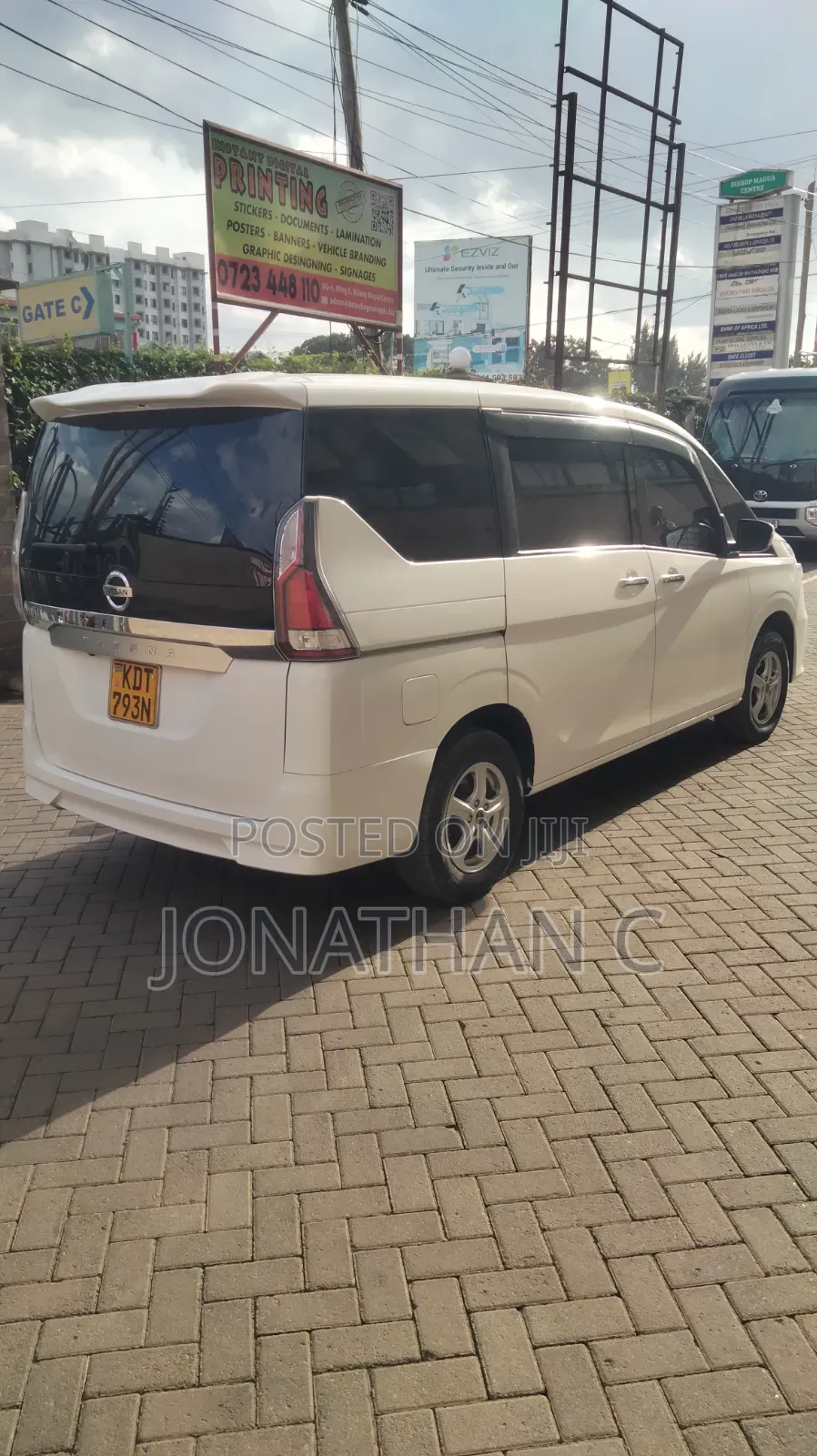 Nissan Serena 2016 White