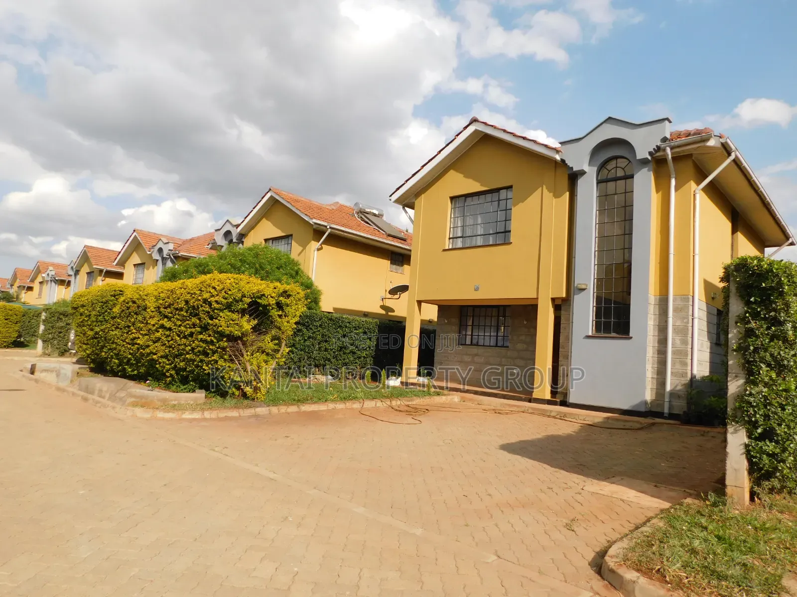 3bdrm Maisonette in Acacia, Kitengela for sale
