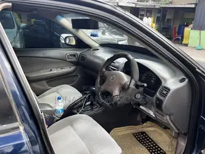Nissan Sunny B15 Sedan 1.5 2004 Blue