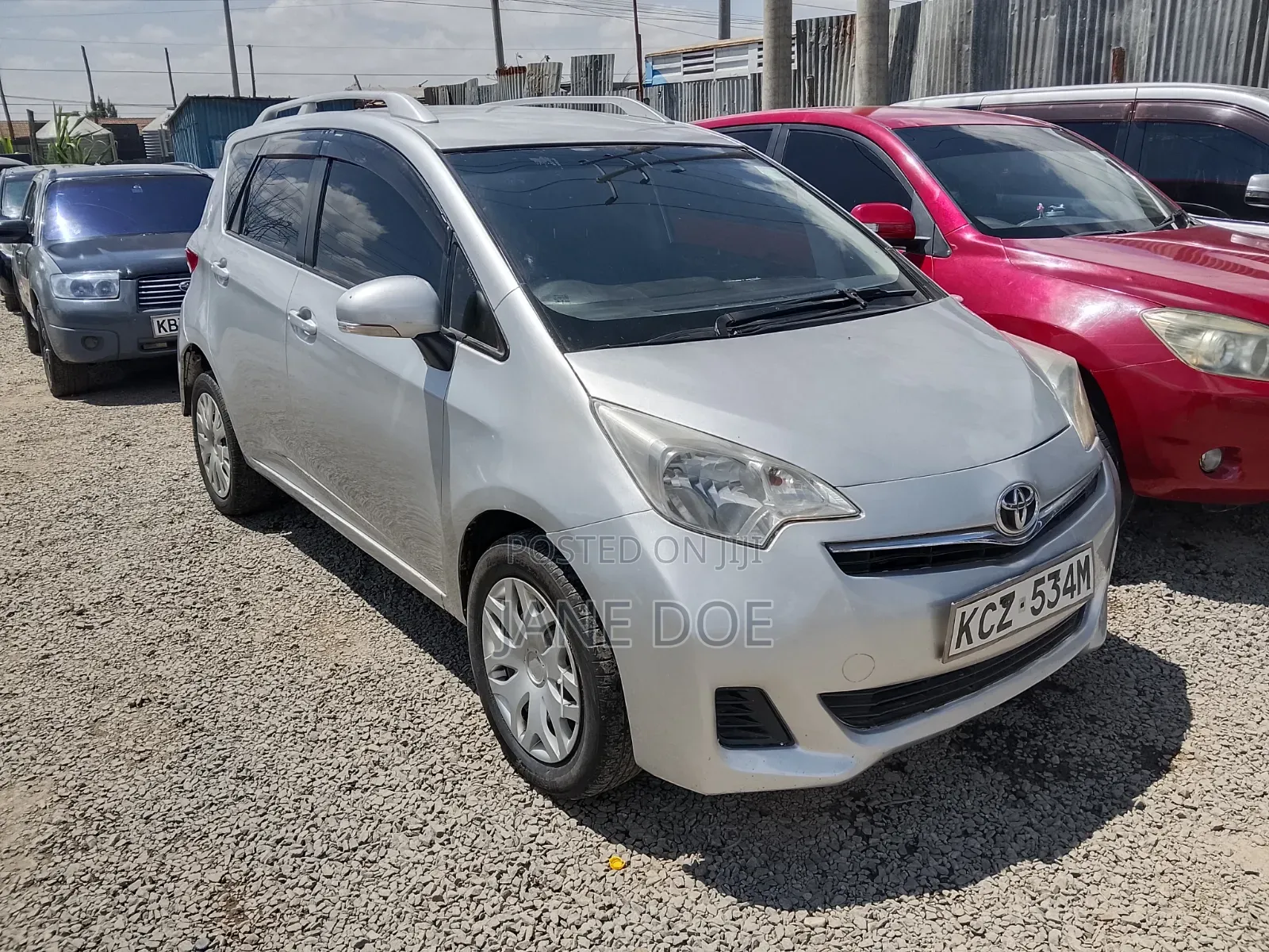 Toyota Ractis 2013 Silver