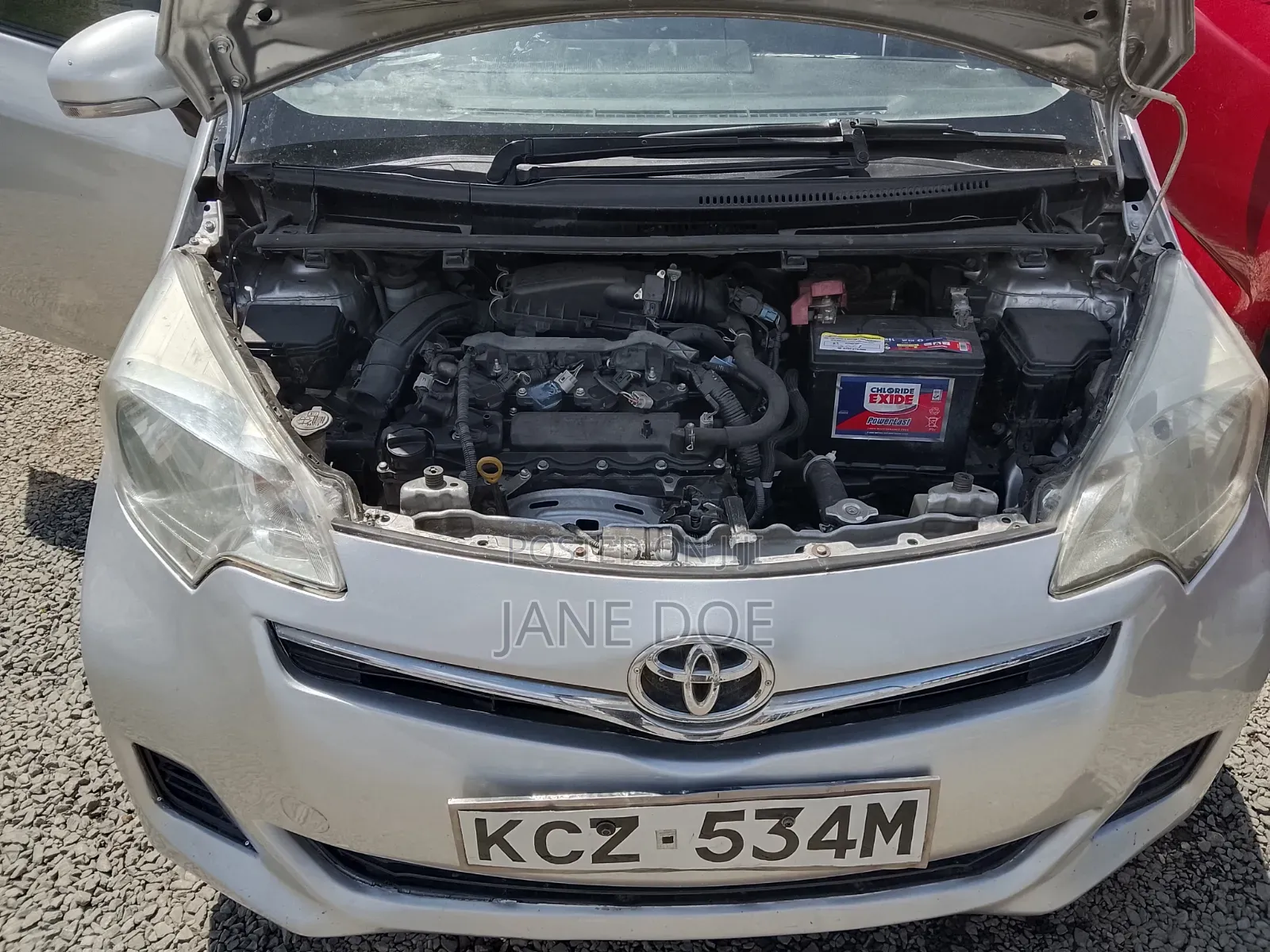 Toyota Ractis 2013 Silver