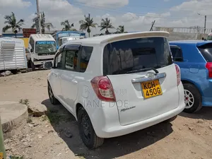Toyota Ractis 2009 White