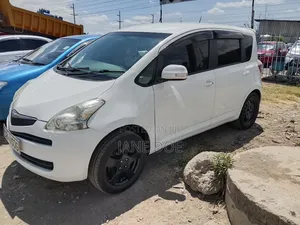 Toyota Ractis 2009 White