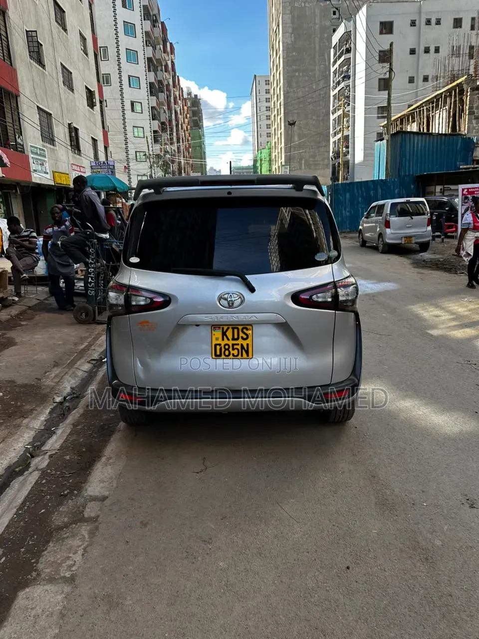 Toyota Sienta 2017 Silver