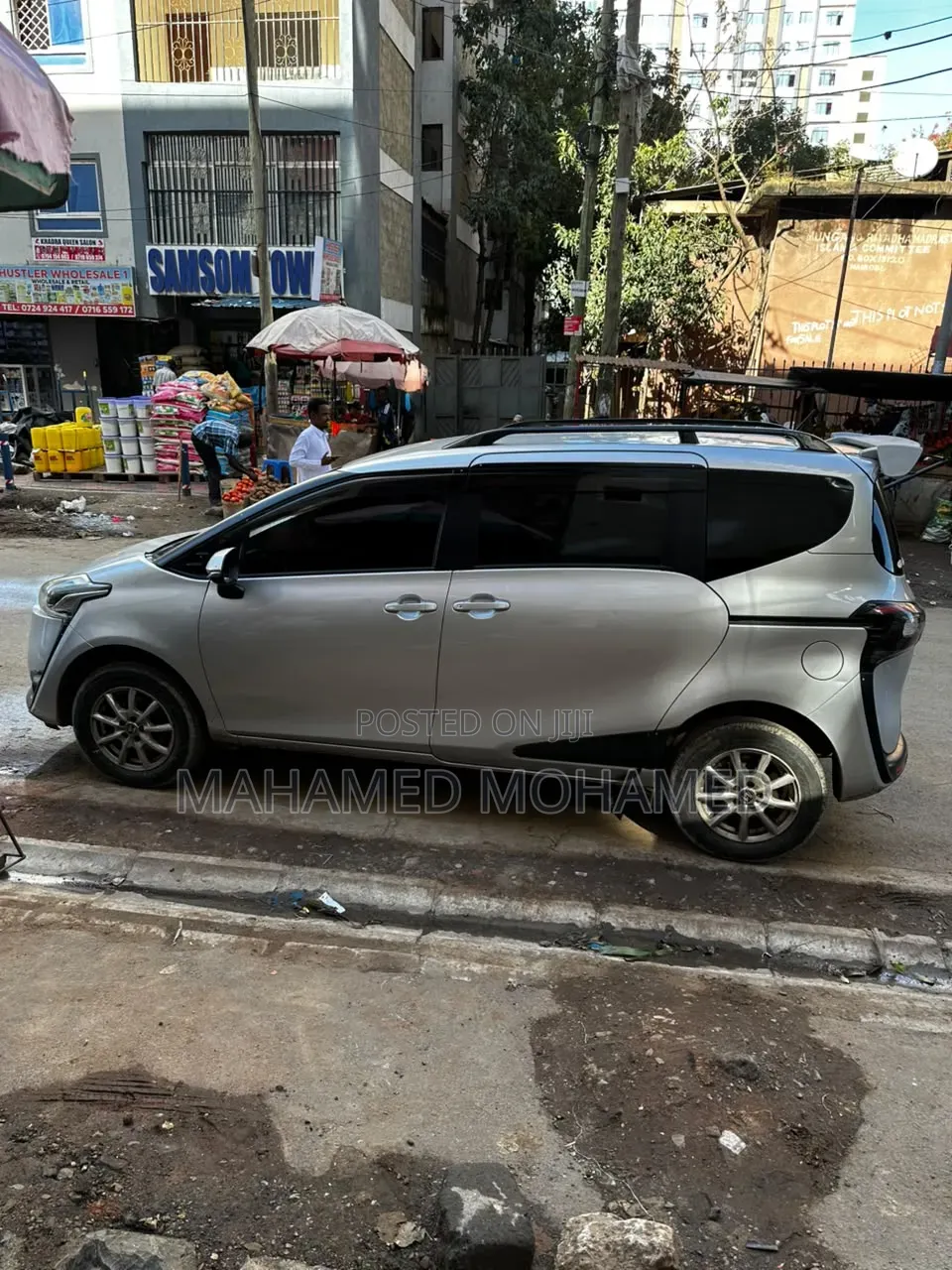 Toyota Sienta 2017 Silver