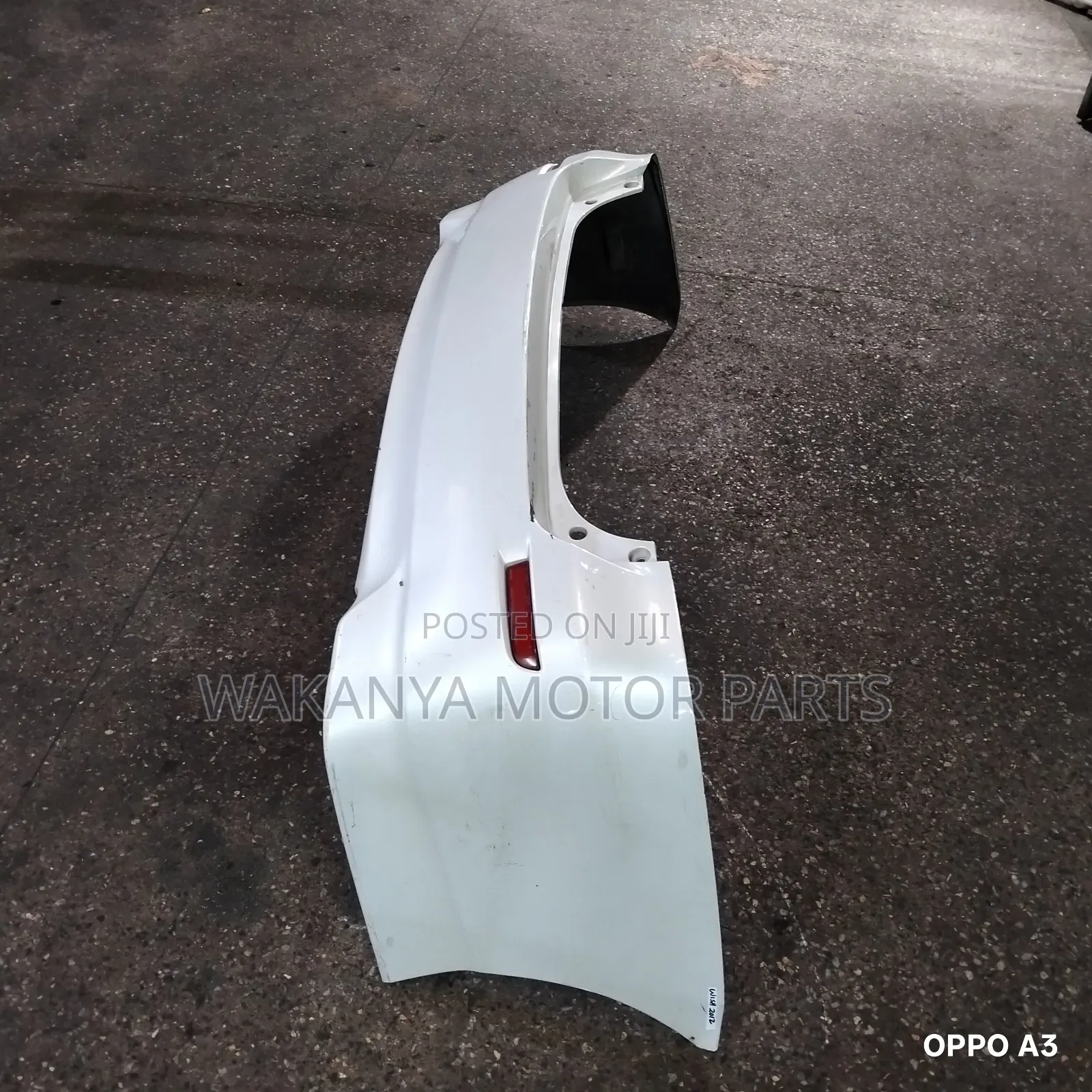 Toyota Wish Model 2012 Back Bumper Complete With Reflectors, Ex Japan