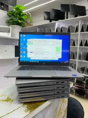 Laptop Dell Latitude 5320 16GB Intel Core i5 SSD 256GB