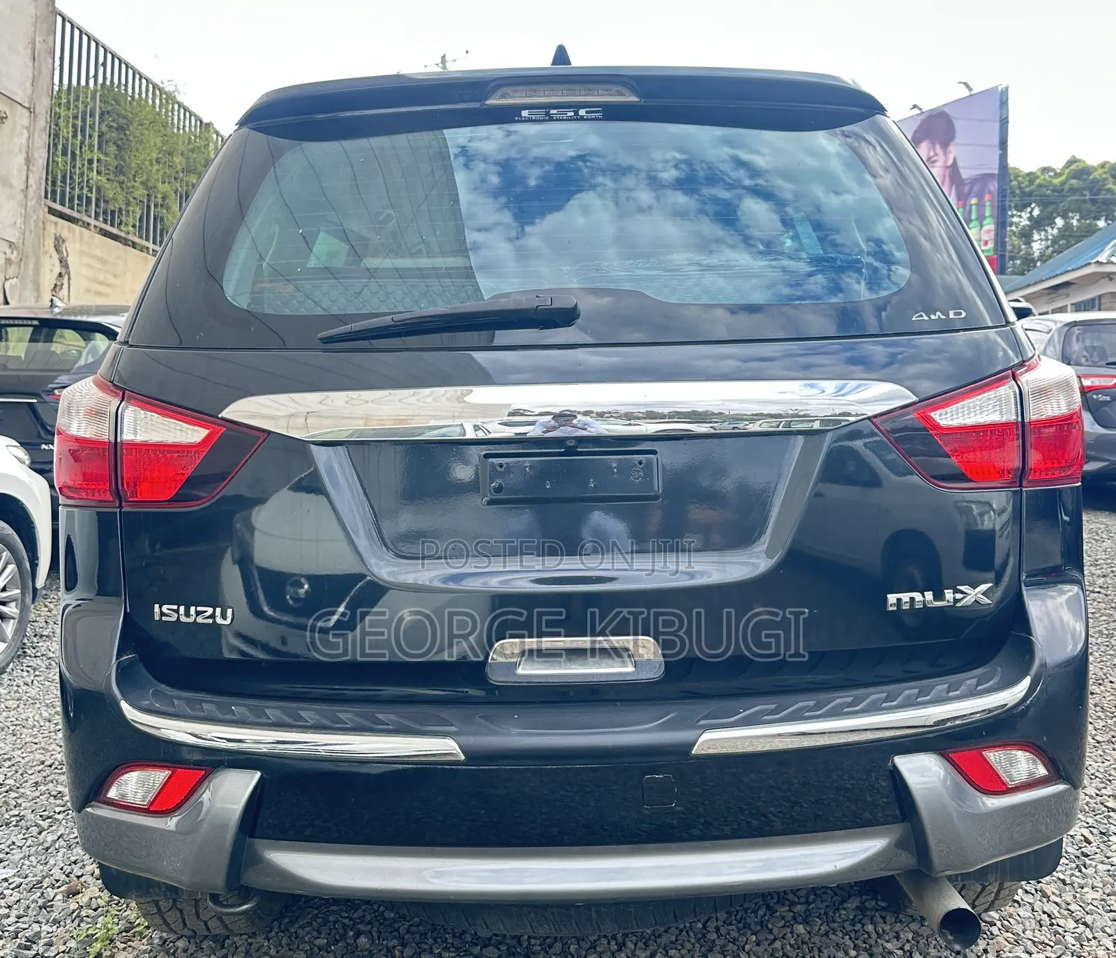 Isuzu MU-X 2017 Black