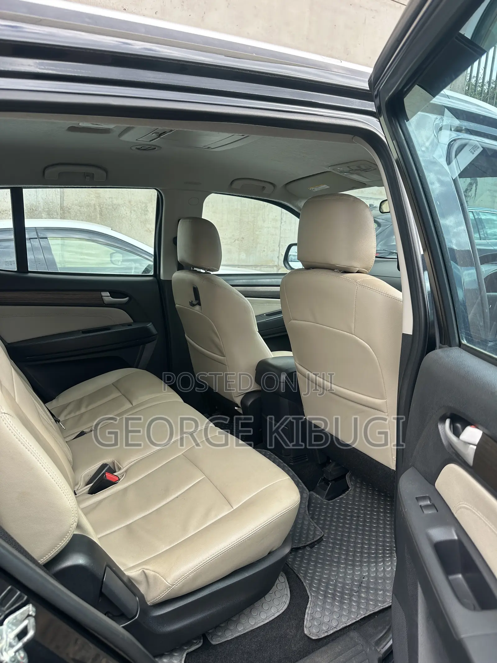 Isuzu MU-X 2017 Black