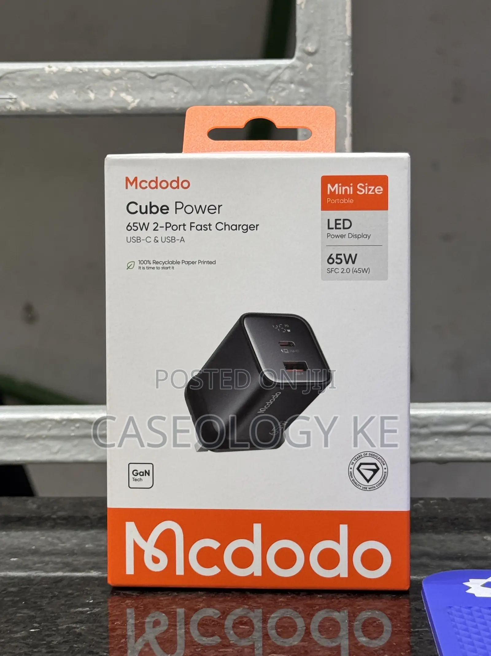 McDodo 65W 2-Port Fast Charger With Led Display