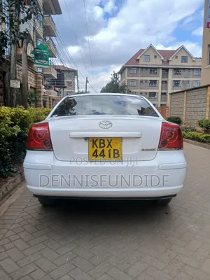 Toyota Avensis 2.0 VVT-i Sol 2006 White