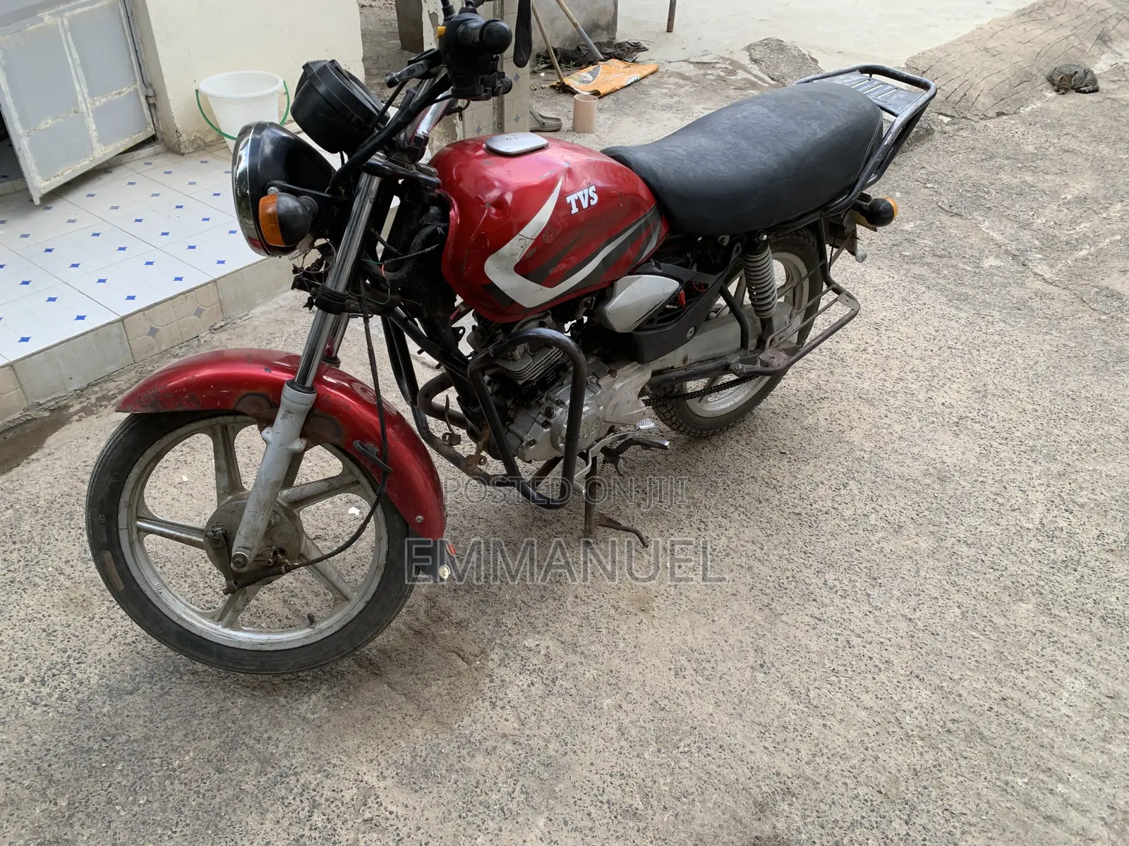 TVS HLX 125 2020 Red