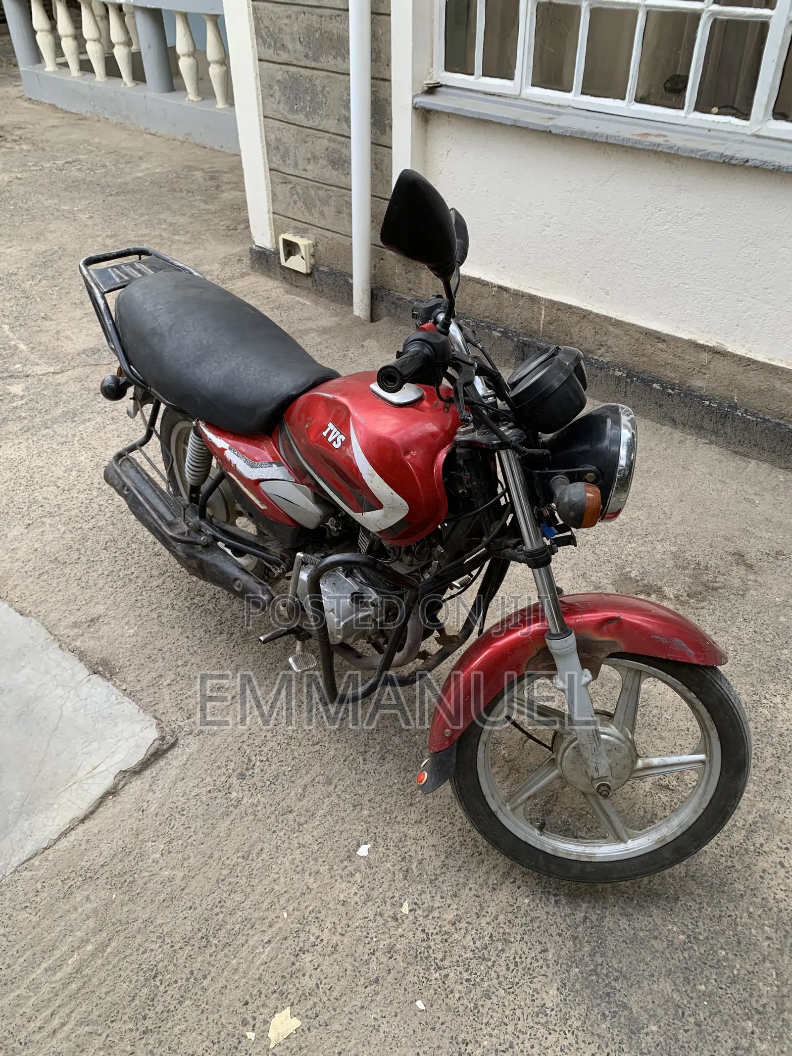TVS HLX 125 2020 Red